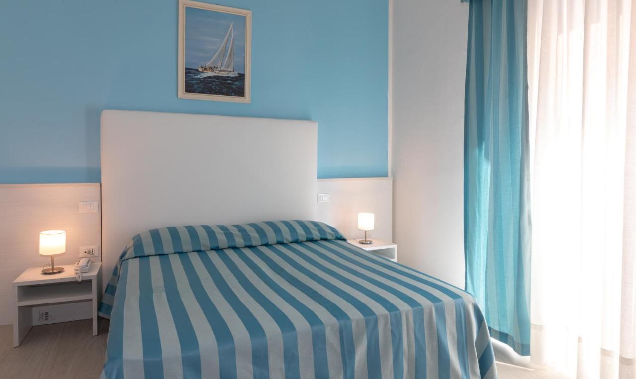 Hotel Paolina Lido di Jesolo Exteriör bild