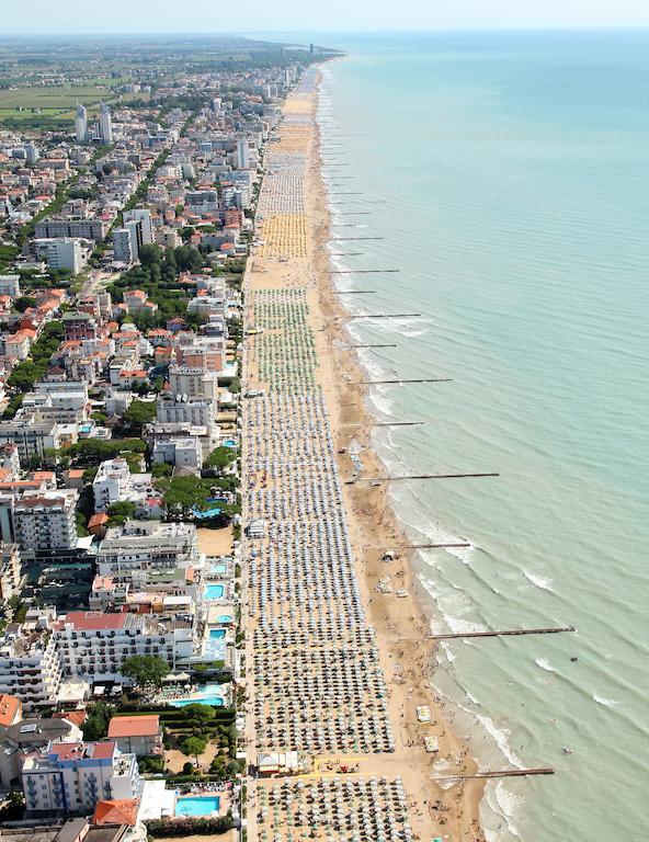 Hotel Paolina Lido di Jesolo Exteriör bild